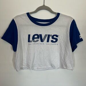 LEVI’S cropped tee
